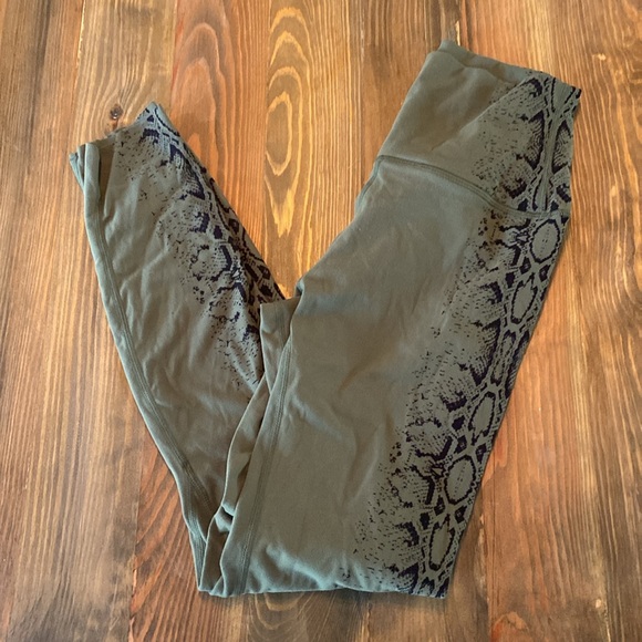 Curves N Combatboots Olive Green Snakeprint Leggings - Picture 3 of 8